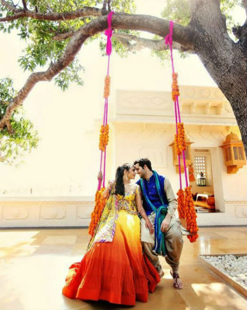 10 Must Have Romantic Wedding Photos For Indian Couples Venuelook Blog 