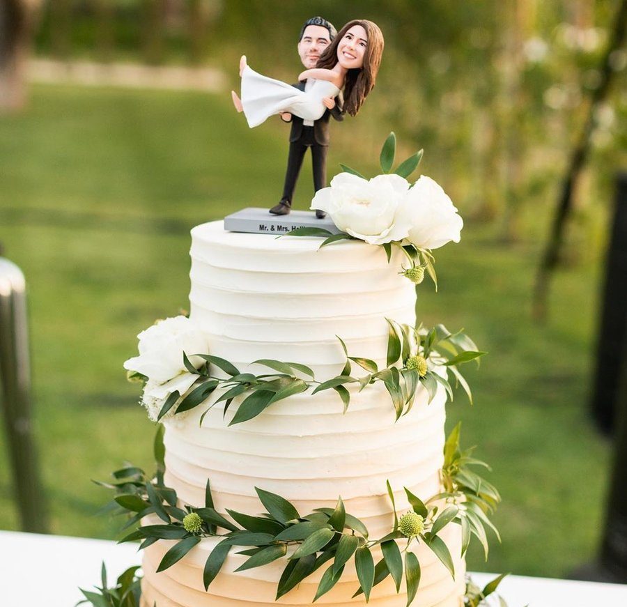 Wedding Cake Toppers Perfect for a Desi Wedding!