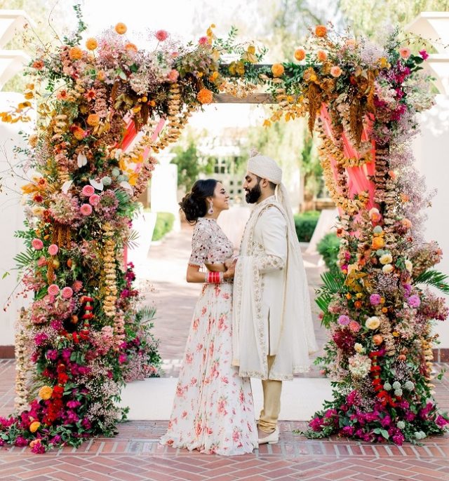 floral-archway-wedding-theme-decor