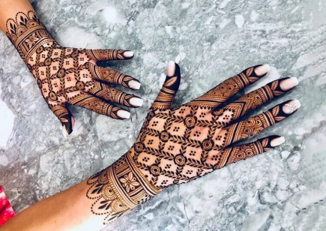 Dots and Lines in a Minimalistic Style Mehendi Designs for Kids