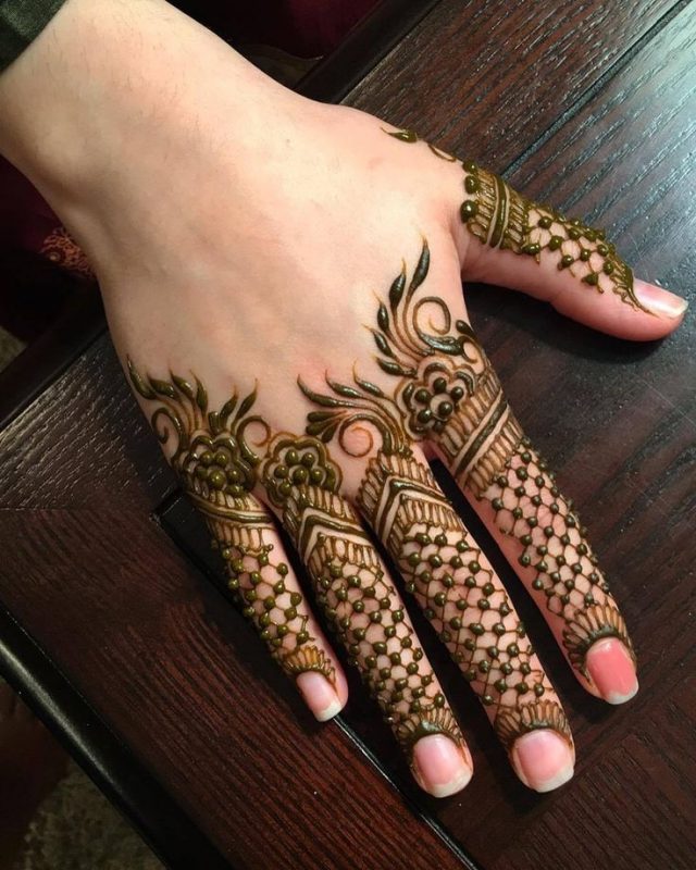 21 Ring Finger Mehndi Design For Your Special Occasion-baongoctrading.com.vn
